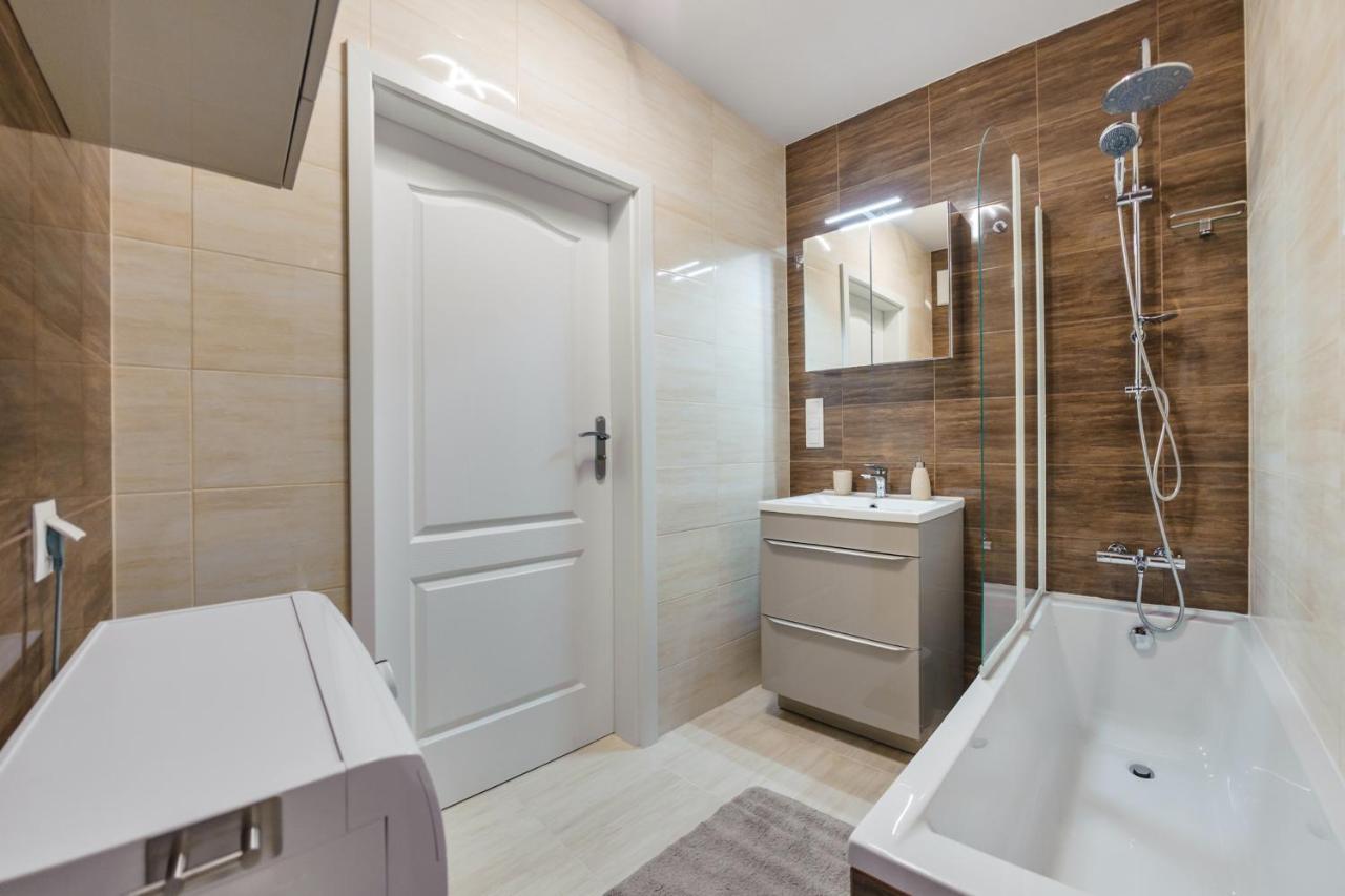 Apartamenty Sun & Snow Front Park Danzica Esterno foto